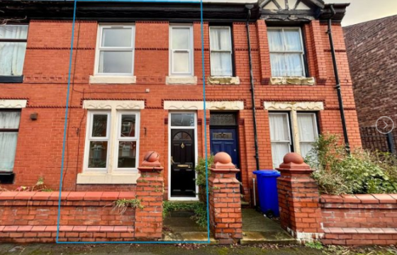 Potential to Refurbishment in Manchester photo